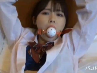 越南航空飞行员与漂亮美乳嫩模女友性爱私密视频流出深喉口交美乳性爱